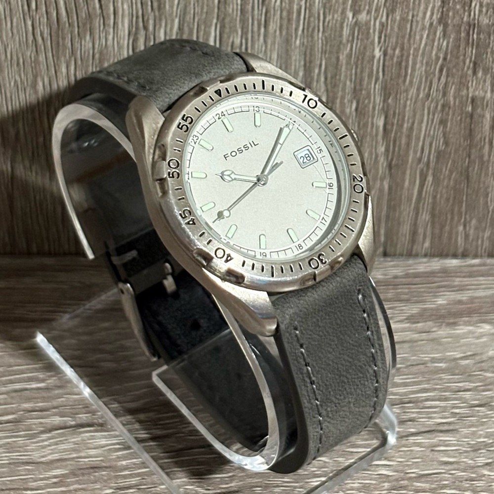 Gray Fossil Stainless Steel Men’s Watch With New Battery